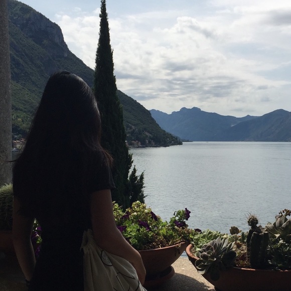 Meet your Posher, Rachel - Picture 1 of 1